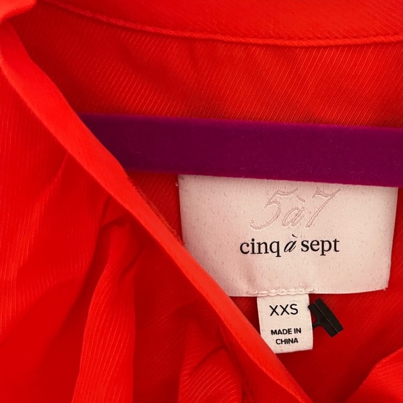 Beautiful cinqu a sept blouse OVERSIZED xxs - Picture 3 of 7